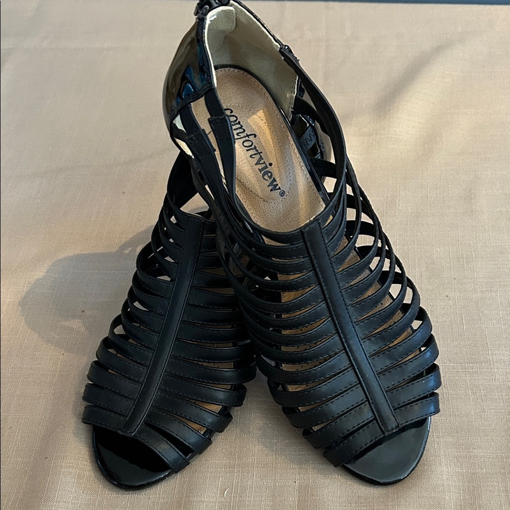 NWOT Comfortview Elegant Black Cage Sandal heels
